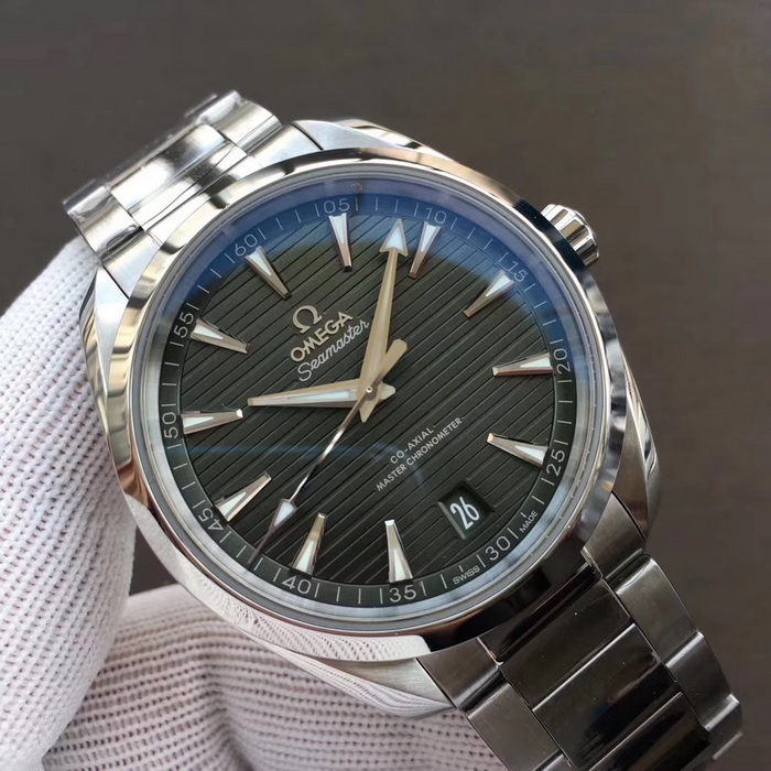 Introduction to the Omega Seamaster 220.10.41.21.10.001 Replica Watch from the VS Factory 第4张