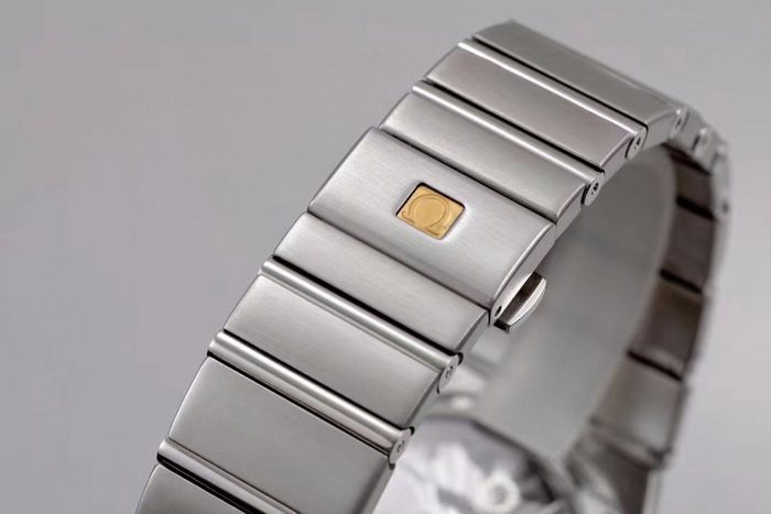 Introduction of the Omega Constellation 38mm Reissue from the VS Factory 第8张