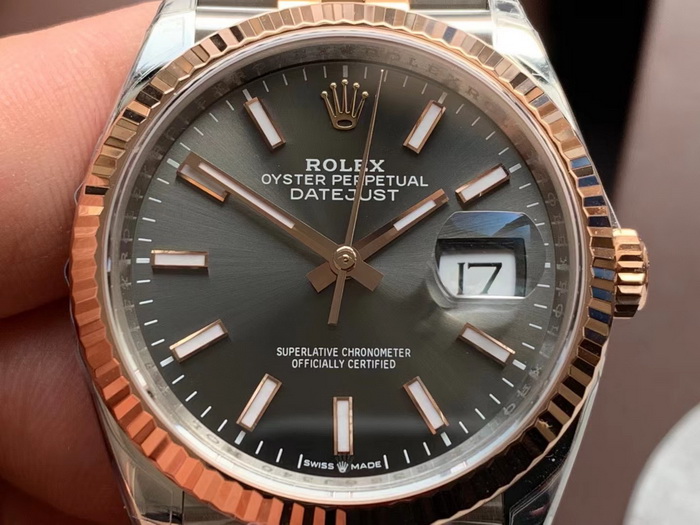 Review of the Rolex Datejust 126231 (Two-Tone) with the Caliber 3235 by the VS Factory 第6张