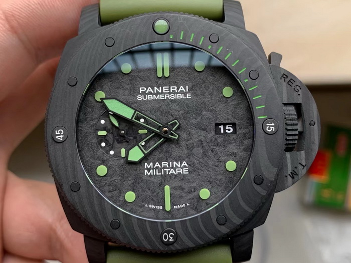 VS Factory Panerai SUBMERSIBLE PAM00961 Carbon Fiber Watch Review 第3张