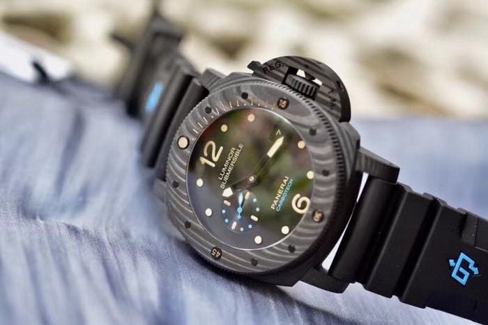 The VS factory carbon fiber Panerai PAM00616 replica watch introduction 第1张