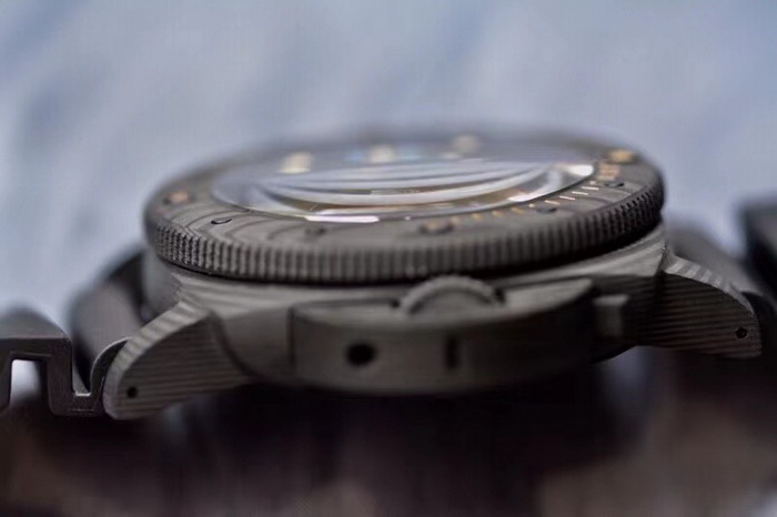The VS factory carbon fiber Panerai PAM00616 replica watch introduction 第4张