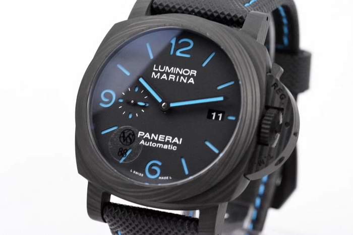 Introduction to the VS Factory Panerai PAM01661 Carbon Fiber Replica Watch 第3张