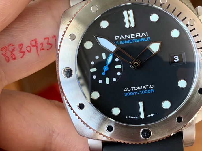 Introduction to the VS Factory Panerai PAM01229 Submersible 42mm Replica Watch 第3张