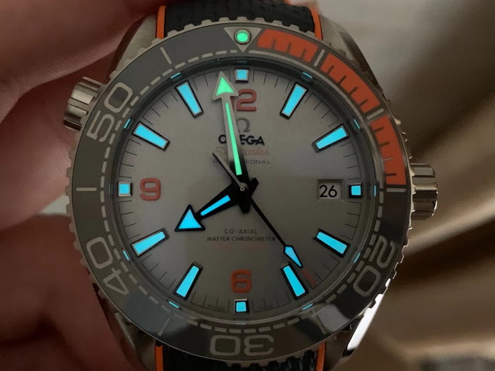 Introduction to VS Factory Omega Seamaster 1/4 Orange Titanium Metal 215.92.44.21.99.001 第5张