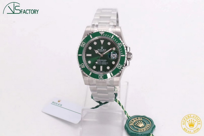 Introduction to the Top Replica of Rolex Green Submariner 116610LV-0002 by VS Factory 第1张