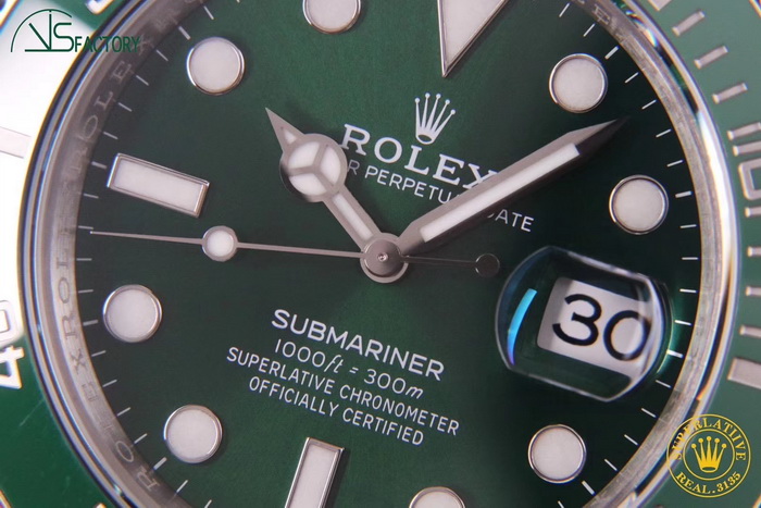 Introduction to the Top Replica of Rolex Green Submariner 116610LV-0002 by VS Factory 第7张