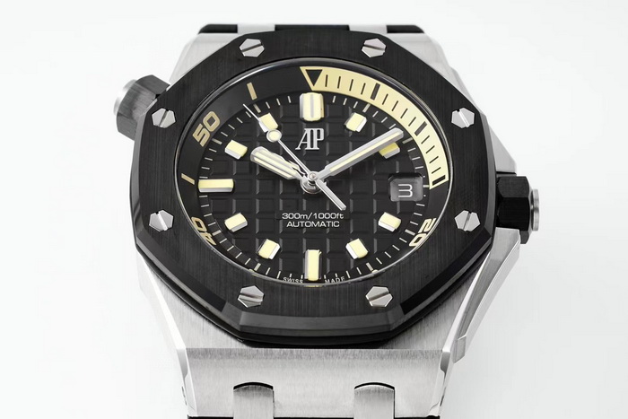 APS Factory's top-tier replica of the AP Royal Oak Offshore model 15720CN.OO.A002CA.01 introduction 第4张