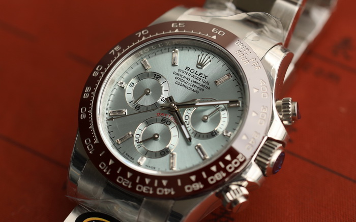 Introduction to the BT Factory Reproduction Rolex Daytona M126506-0002 (Ice Blue) 第4张