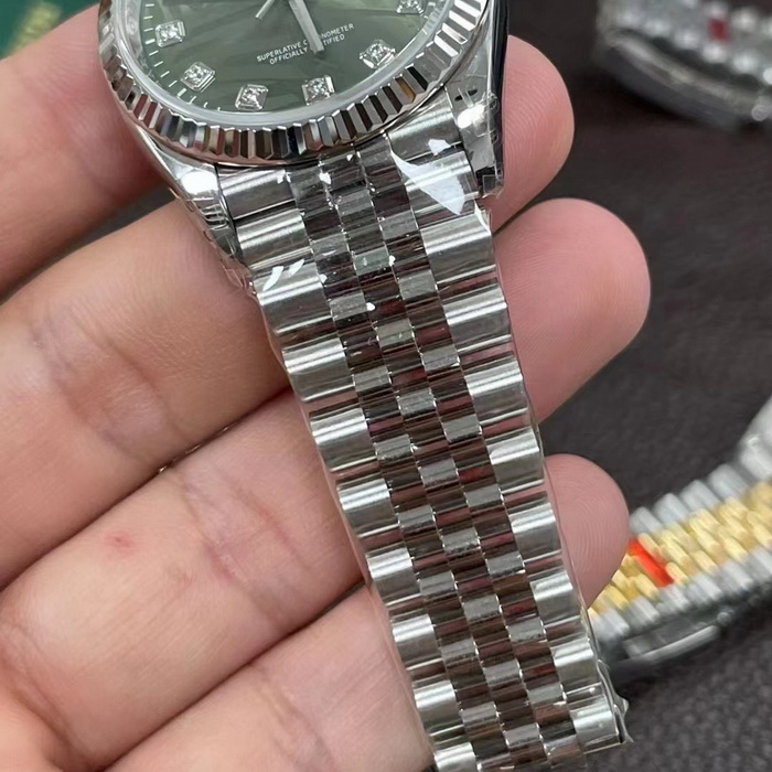 Introduction to the VS Factory Rolex Datejust M126234-0055 (Palm Leaf) Replica Watch 第5张