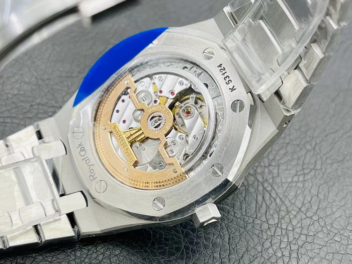 Comparison between ZF Factory AP Royal Oak Replica Watch and APS Factory 第5张