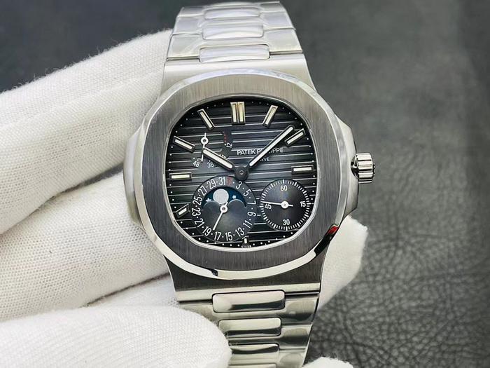 Introduction to Top Reproduction ZF Factory Patek Philippe NAUTILUS 5712 Watch 第3张