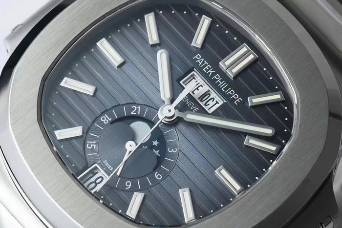 ZF Factory PATEK PHILIPPE Nautilus 5726S Replica Watch: Pictures and Price Introduction 第4张