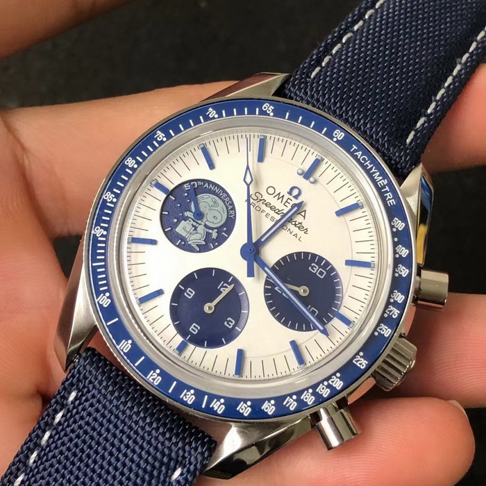 Omega Speedmaster Snoopy 310.32.42.50.02.001 Replica Watch for Sale 第5张