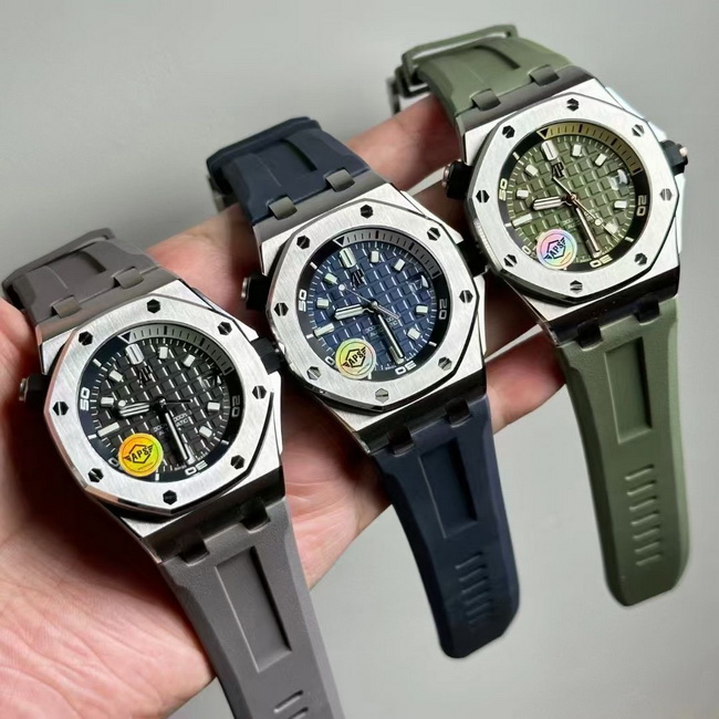 Comparison of Genuine and Fake AP Royal Oak Offshore 15720ST Top Replica Watches 第1张