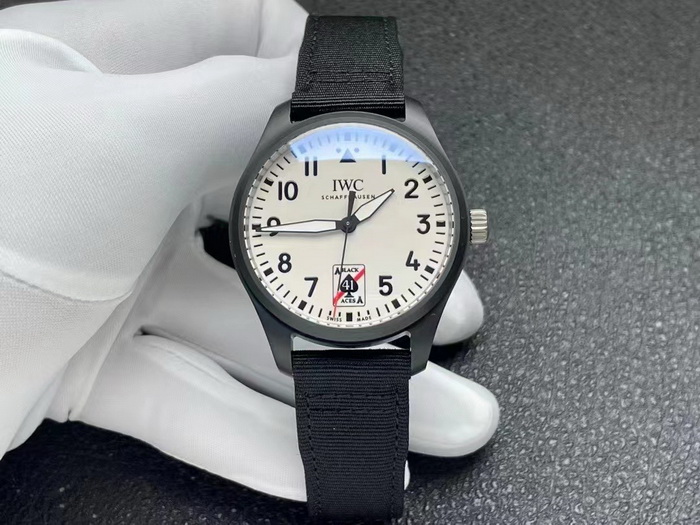 M+ factory replica of IWC IW326905 PILOT’S WATCH AUTOMATIC 41 BLACK ACES 第1张