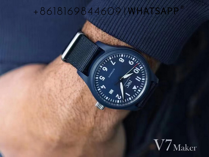 V7 factory clone IWC IW328101 PILOT’S WATCH Blue Ceramic Watch for Sale 第2张