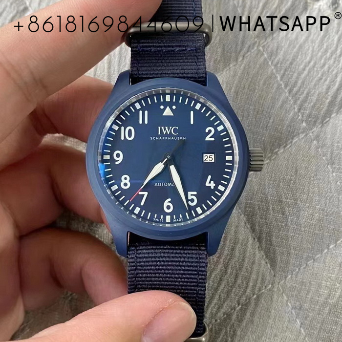 V7 factory clone IWC IW328101 PILOT’S WATCH Blue Ceramic Watch for Sale 第5张