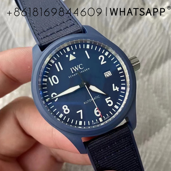 V7 factory clone IWC IW328101 PILOT’S WATCH Blue Ceramic Watch for Sale 第8张