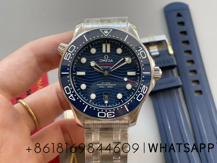 Sale of Replica Watches of VS Factory Omega Seamaster Diver 300M 210.30.42.20.03.001 第4张