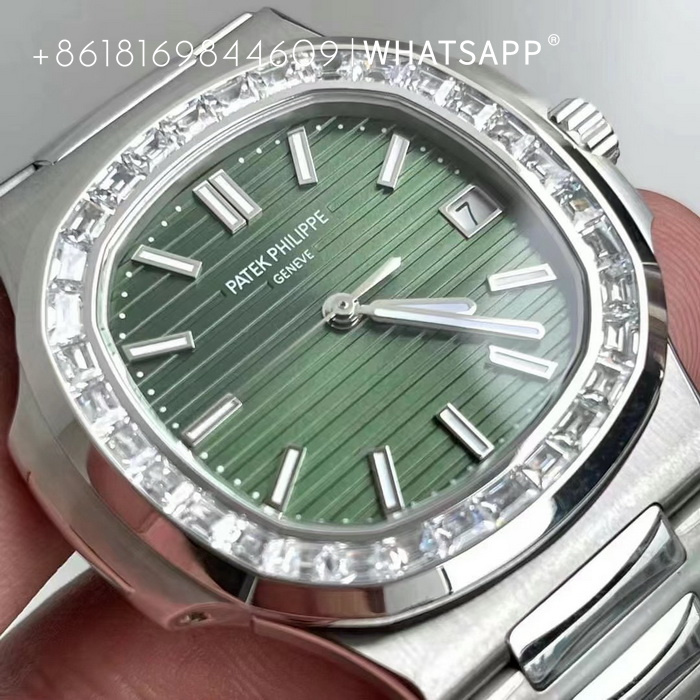 Replica Patek Philippe Nautilus 5711/1300A-001 with Diamonds for Sale at 3k Factory 第6张