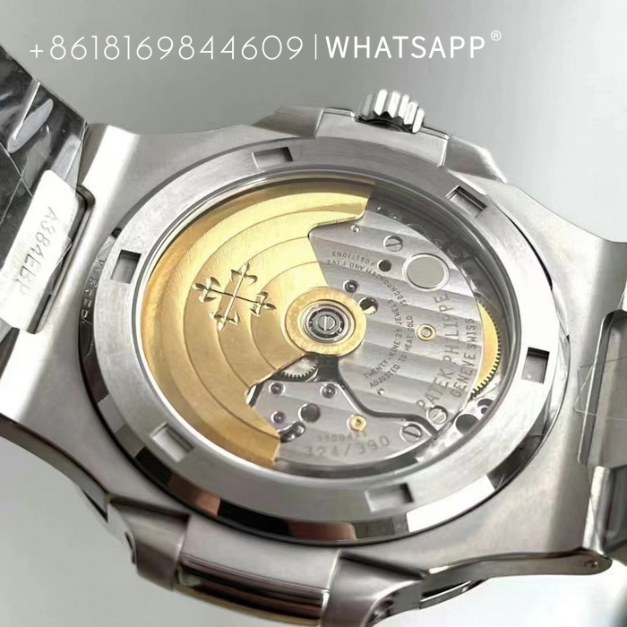 Replica Patek Philippe Nautilus 5711/1300A-001 with Diamonds for Sale at 3k Factory 第7张