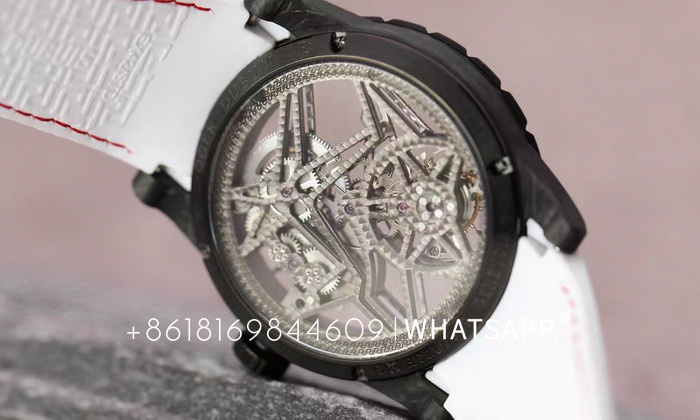 BBR Factory Clone ROGER DUBUIS EXCALIBUR DBEX0577 Carbon Fiber Watch Sales 第4张