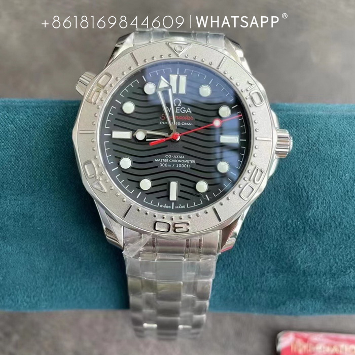 VS Factory Omega SEAMASTER DIVER 300M NEKTON EDITION Replica Watch Introduction 第2张