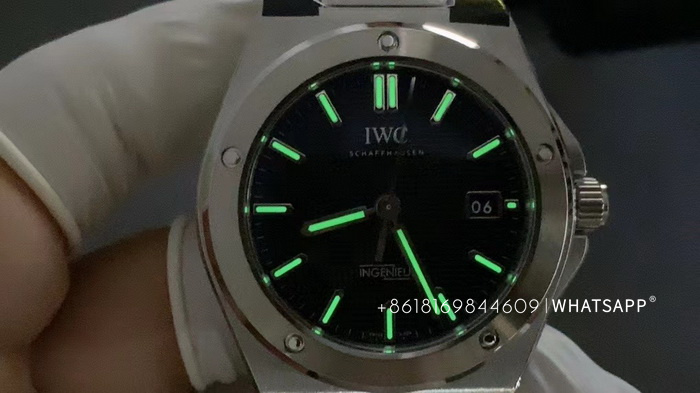 IWC IW328901 INGENIEUR AUTOMATIC 40 Replica Watch for Sale 第5张