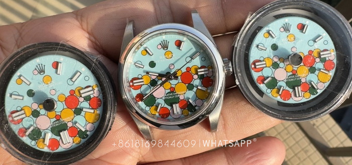 Comparison of Genuine and Replica Rolex Oyster Perpetual 124300-0008 (41mm) Watches 第3张