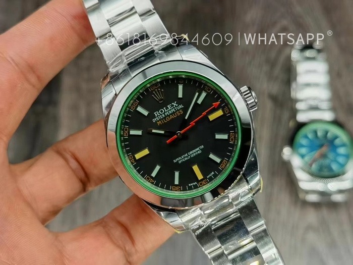 Top Replica Rolex Oyster Perpetual Milgauss 116400GV-0001 (green) for Sale 第7张