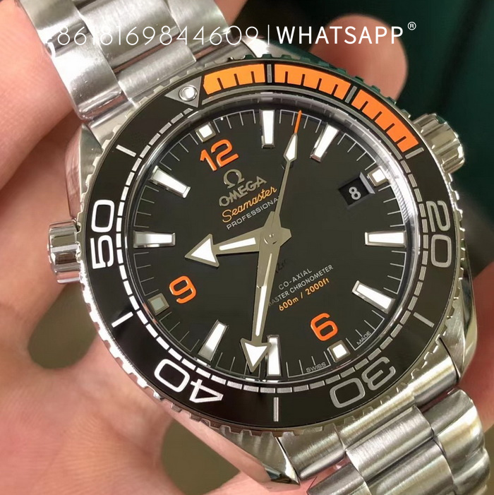 Omega SEAMASTER PLANET OCEAN 600M (43.5mm) 215.30.44.21.01.002 Replica Watch Sales 第4张