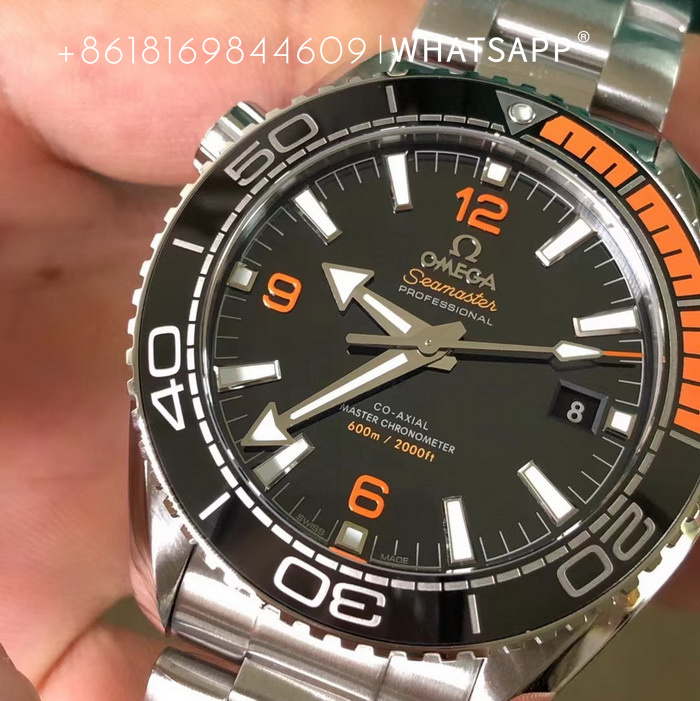 Omega SEAMASTER PLANET OCEAN 600M (43.5mm) 215.30.44.21.01.002 Replica Watch Sales 第5张