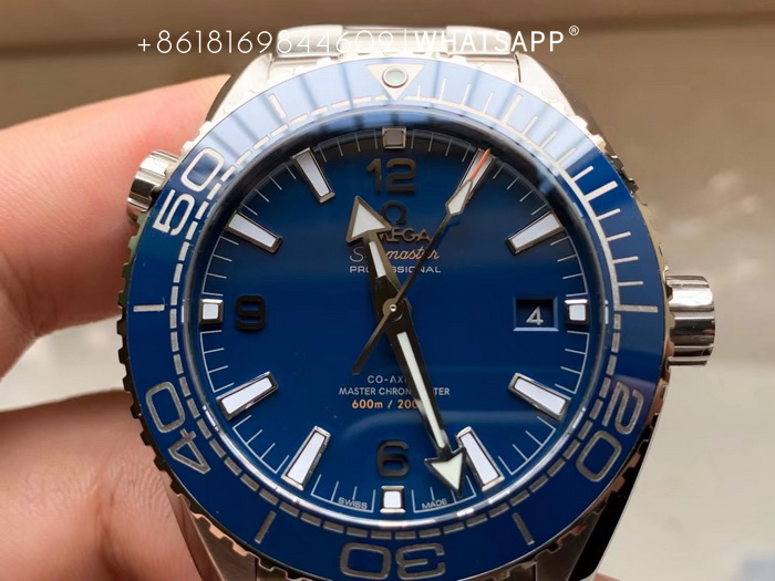 VS Factory Omega SEAMASTER PLANET OCEAN 600M 215.30.44.21.03.001 Replica Watch Introduction 第6张