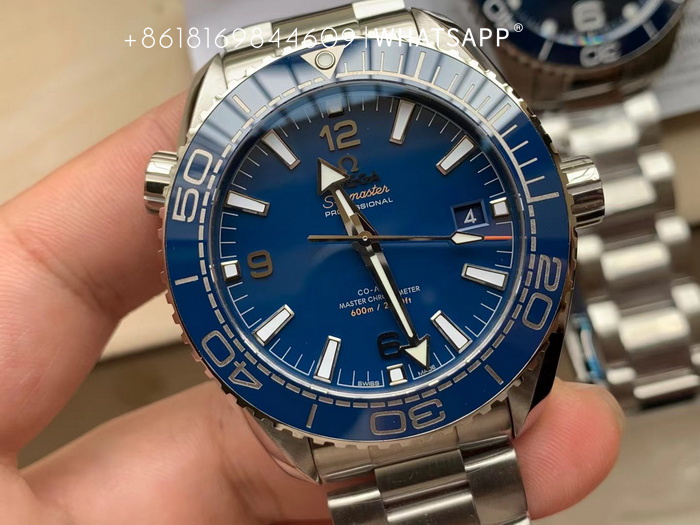 VS Factory Omega SEAMASTER PLANET OCEAN 600M 215.30.44.21.03.001 Replica Watch Introduction 第2张