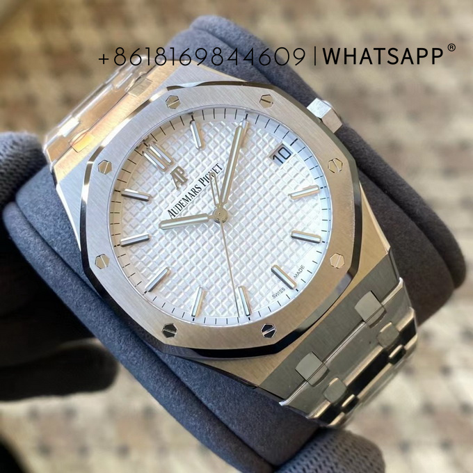 Top Replica AP ROYAL OAK 15500 (White) Watch for Sale 第4张