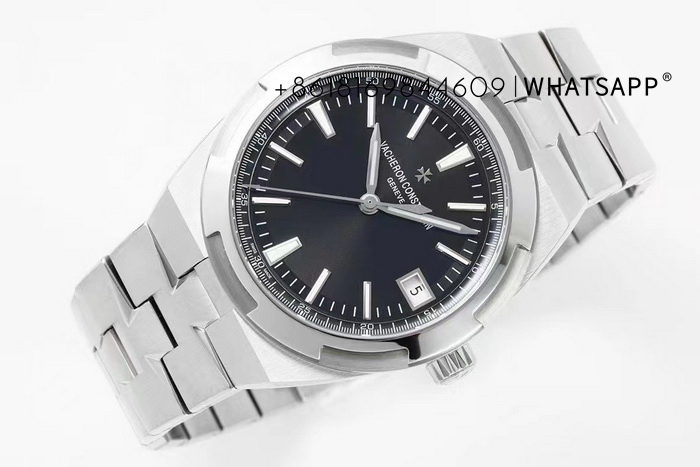 ZF Factory Vacheron Constantin OVERSEAS 4520V/210A-B483 replica watches for sale 第3张