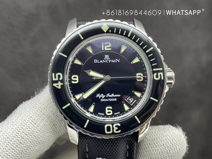 Sales of the ZF Factory Blancpain FIFTY FATHOMS Automatique 5015 clone Watch 第4张