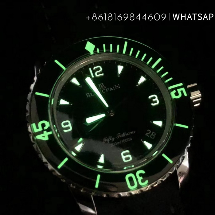 Sales of the ZF Factory Blancpain FIFTY FATHOMS Automatique 5015 clone Watch 第6张