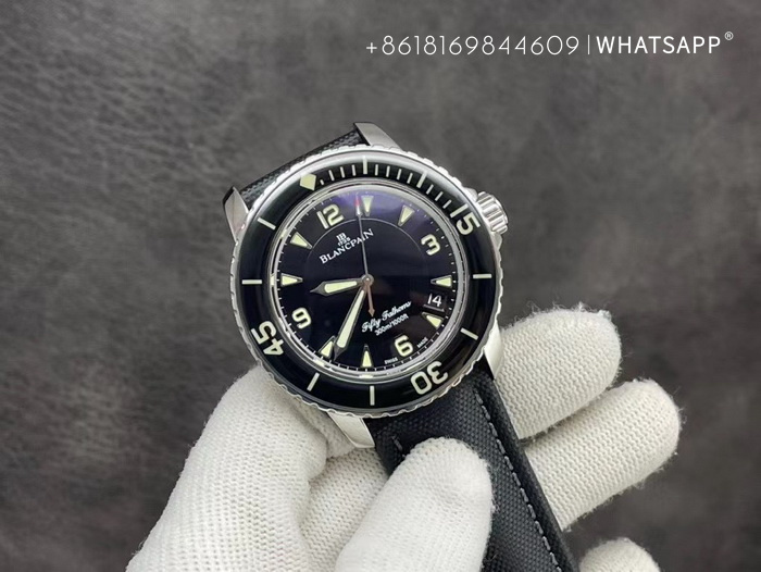 Sales of the ZF Factory Blancpain FIFTY FATHOMS Automatique 5015 clone Watch 第2张