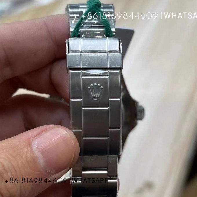 For Sale: Vintage Rolex Submariner 16610LV-93250 Replica 第6张