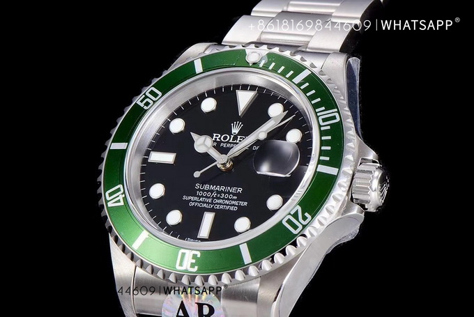 For Sale: Vintage Rolex Submariner 16610LV-93250 Replica 第8张