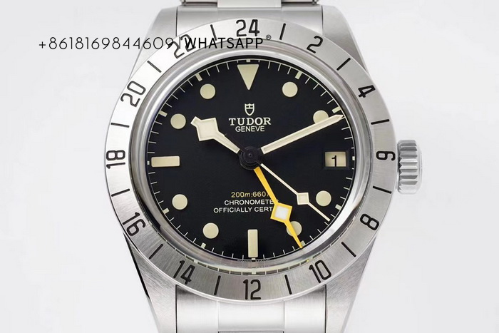 The top-level replica Tudor M79470-0001 BLACK BAY PRO 39mm watch is on sale 第4张