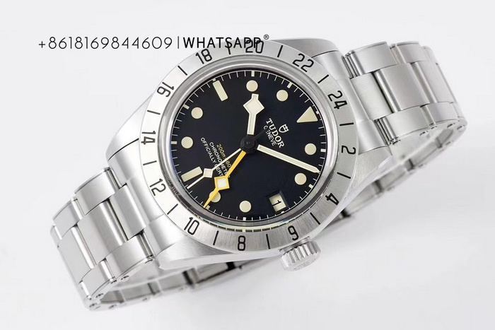 The top-level replica Tudor M79470-0001 BLACK BAY PRO 39mm watch is on sale 第2张