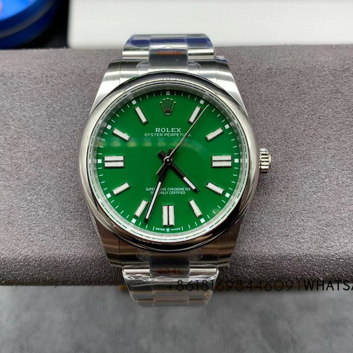 Replica Rolex Oyster Perpetual (Green) 41mm 124300-0005 watch introduction 第3张