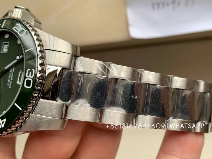 Introduction to the replica of VS Factory Longines HydroConquest (Green) L3.782.4.06.6 43mm 第10张