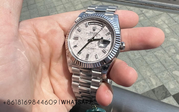 Introduction to the Rolex OYSTER PERPETUAL DAY-DATE 228239-0055 Replica Watch 第1张