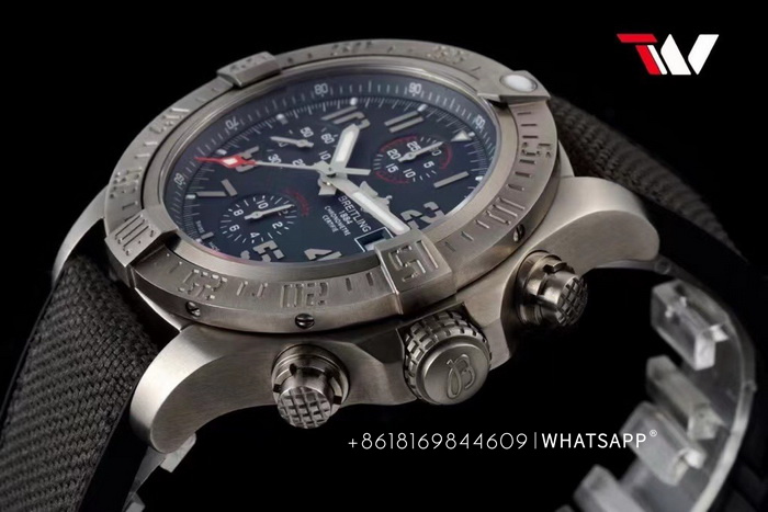 Purchase of top-grade replica watch BREITLING AVENGER CHRONOGRAPH (Titanium) 第7张