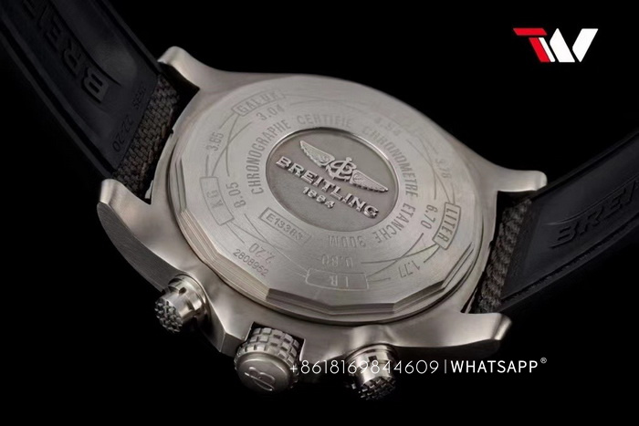 Purchase of top-grade replica watch BREITLING AVENGER CHRONOGRAPH (Titanium) 第8张