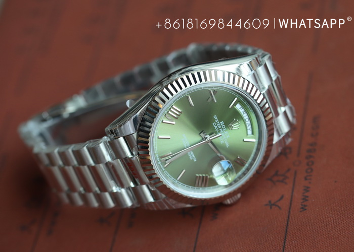 Rolex Replica Watch OYSTER PERPETUAL DAY-DATE 228236-0008 for Sale 第4张